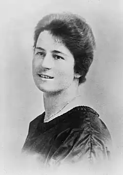 Dorothy Maud Wrinchová (1921)