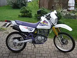 Suzuki DR 125