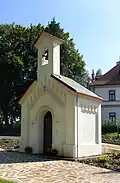 Kaplička na návsi