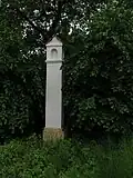 Drahenice, boží muka při silnici k Hostišovicím.jpg