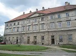 Zámek v Drnholci využíval MNV a Státní statky