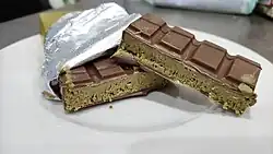 Tabulka dubajské čokoládu na řezu