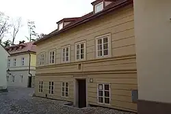 DumUZelenehoKrize.JPG