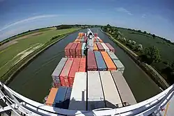 Nákladní loď v Kielském průplavu