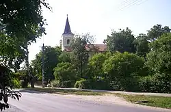 Park s kostelem v Ecseru