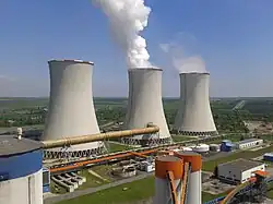 Chladicí věže elektrárny Tušimice II ze střechy kotelny