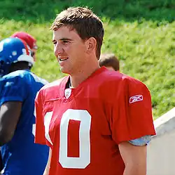 Manning během tréninkového kempu giants v roce 2007