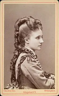 Finská operní zpěvačka Emmy Achté, portrét, 1875
