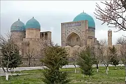 Mešita Kok-Gumbaz z roku 1436, mauzolea a madrasa