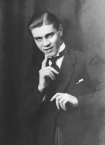 Evald Aav (1924)