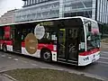 Nový reklamní polep OC Šestka na lince 218, březen 2013