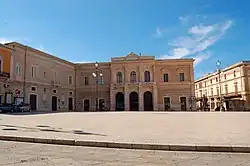 Náměstí s radnicí