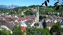 Pohled na centrum od Schattenburgu