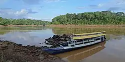 Řeka Tambopata v regionu Madre de Dios