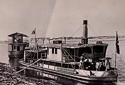 Floating laboratory, Súdán, asi 1911. The lab was part of Henry Wellcome's work, neznámý fotograf, The Wellcome Collection, Londýn