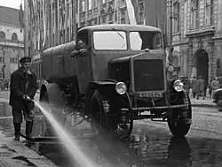 kropicí vůz Praga N v Praze, cca 1957