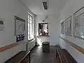 Prostory pro cestující s pokladní přepážkou