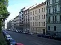 Činžovní domy na pravé straně Francouzské, proti Bezručovým sadům