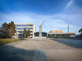 Právnická fakulta má dvě budovy, budova B.