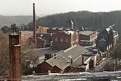 Panoramatický pohled na pivovarskou manufakturu Landskron v roce 2012