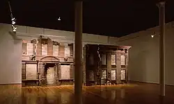 "Reconstructed Facades: 276 W. 118th St., New York, NY (leden 1996)"