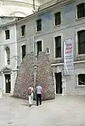 Vchod na výstavu, Gabriela Dauerer a Barbara Sillari
