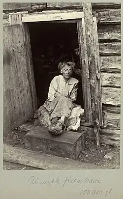 Žena asi 100 let, originál pochází z alba, které vlastní docent a geolog Adolf Larsen Dal (1863–1948)