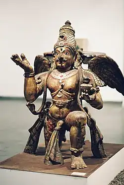 Dřevěná socha Garudy, národní muzeum v Novém Dillí
