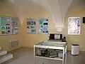 Expozice v přízemí statku ve Skalné