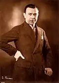 Georg Alexander, asi 1927
