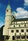 Kostel sv. Cyriaka, věže