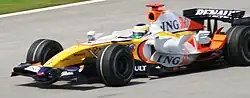 Giancarlo Fisichella s vozem R27 při Grand Prix Malajsie 2007