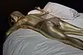 Replika bond girl z filmu Goldfinger