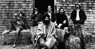 Grateful Dead v roce 1970. Zleva: Bill Kreutzmann, Ron McKernan, Jerry Garcia, Bob Weir, Mickey Hart a Phil Lesh.