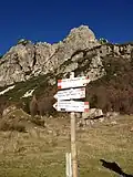 rozcestník na Passo Pian delle Fugazze