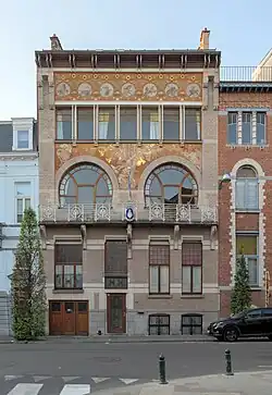 Hôtel Albert Ciamberlani se sgrafitovou vzdobou (1897–1898)