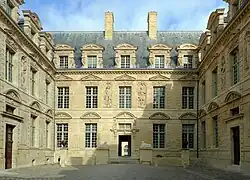 Hôtel de Sully (8. srpna 2011)
