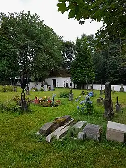 Ktišský hřbitov