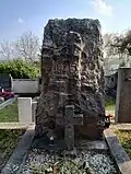 Válečný hrob s ostatky padlých vojáků ruské osvobozenecké armády, detail