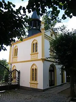 Pohled ze hřbitova (2016)