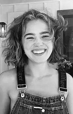 Haley Lu Richardson (2021)