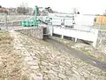 Halda se vnořuje kanálem pod Chrudimku a vtéká do Labe až za Zdymadlem