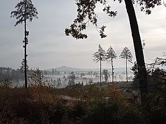 Pohled východním směrem na Vlčí horu