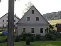 Dům u stromu