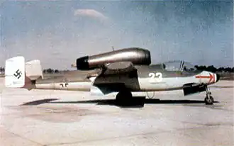 Heinkel He 162A-2 (Werk-Nr.120 222) během poválečných zkoušek v USA