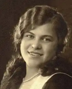 Janova snoubenka Helena Vejvodová (rozená Machová; * 1914)