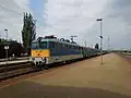Vlak InterCity ve stanici.