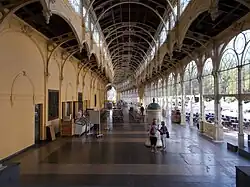 Interiér kolonády