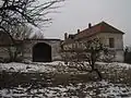Severovýchodní průčelí v zimě