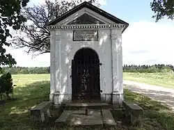 Hořice - kaple Panny Marie Hlohové severně od města (1).jpg